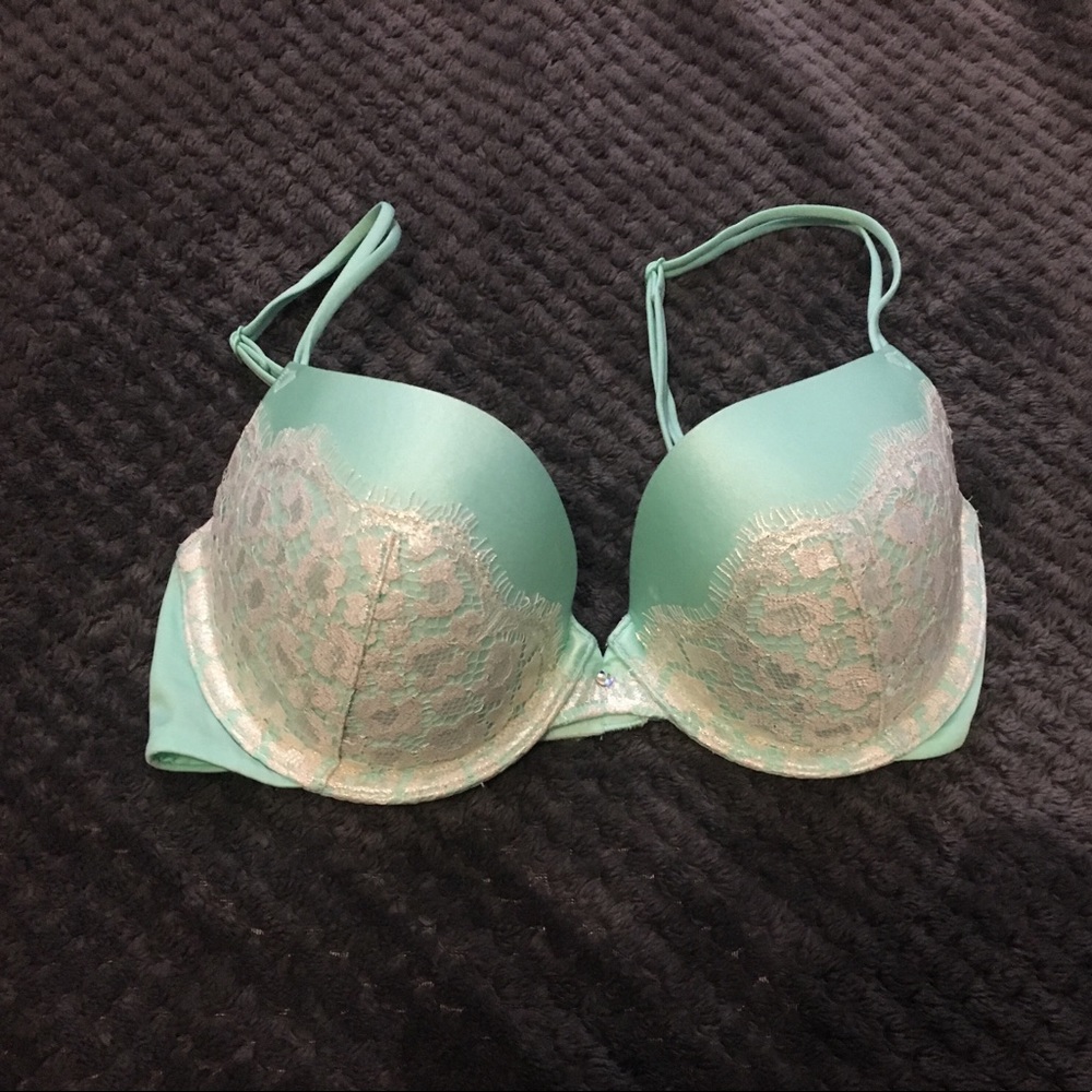 Victoria’s Secret Demi bra 32 D